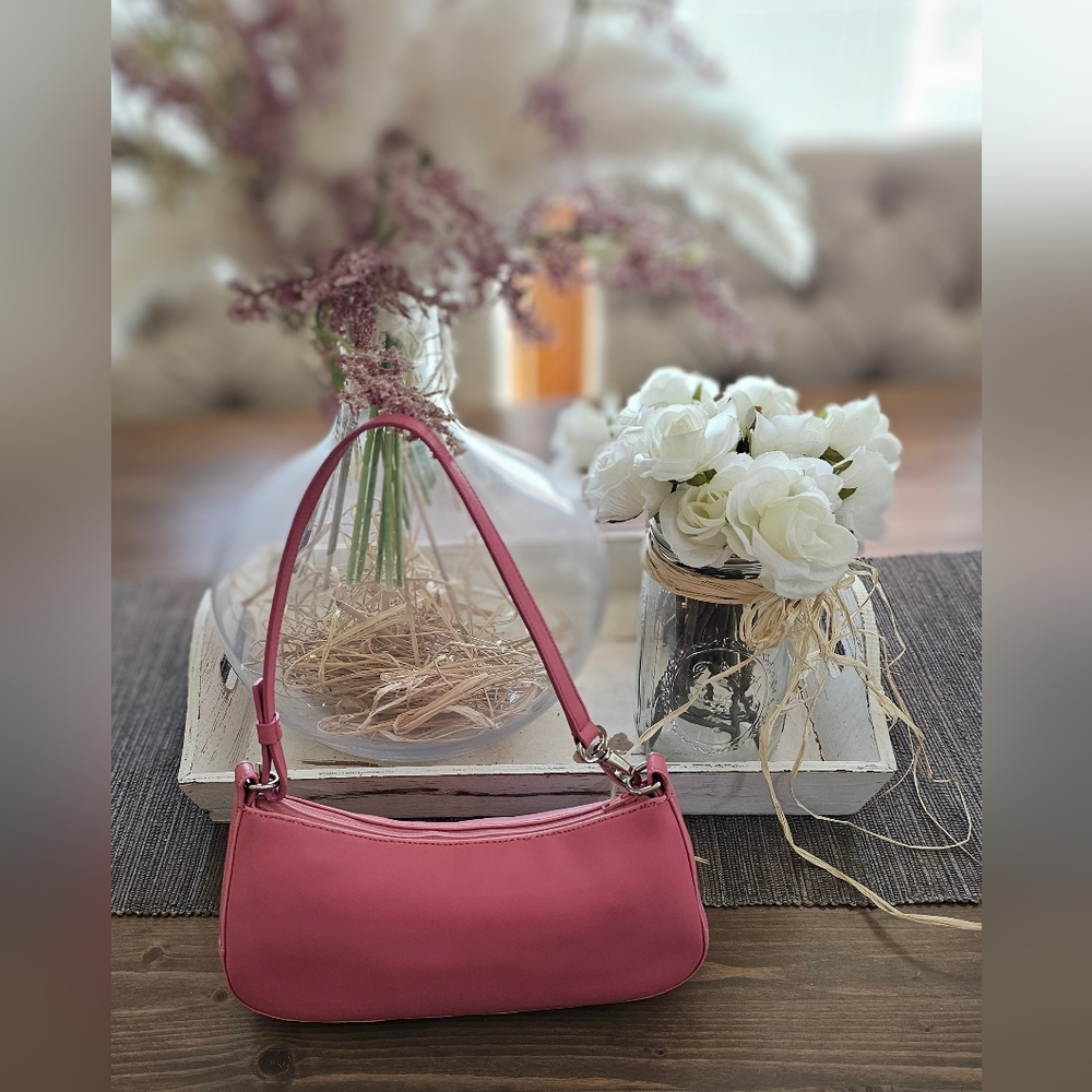 Vintage Coach Pearlized Nappa Leather Demi Shoulder Bag 8167 ( Pink ) - Picture 7 of 15